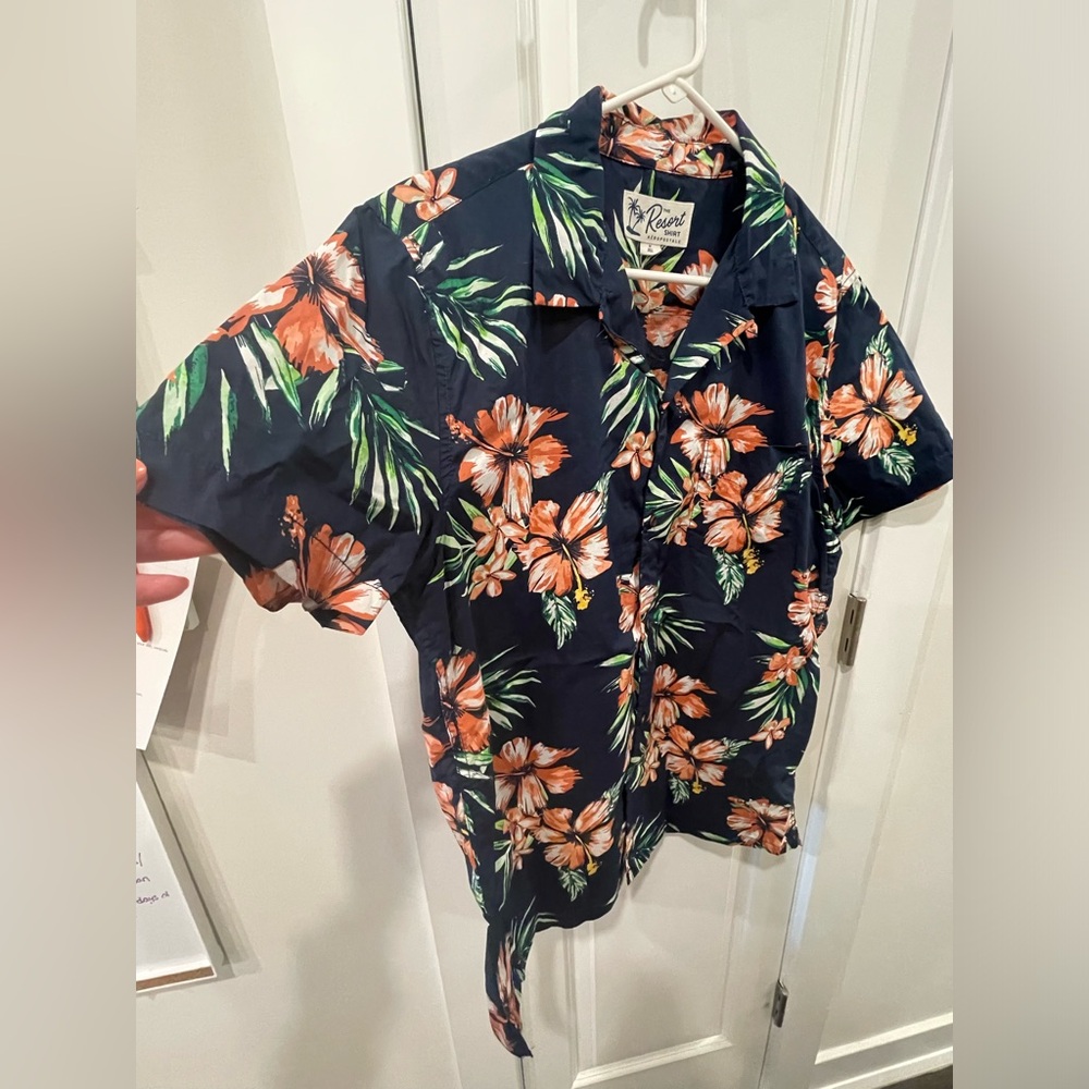 Men’s Aeropostale Resort Tropical Button-down shirt